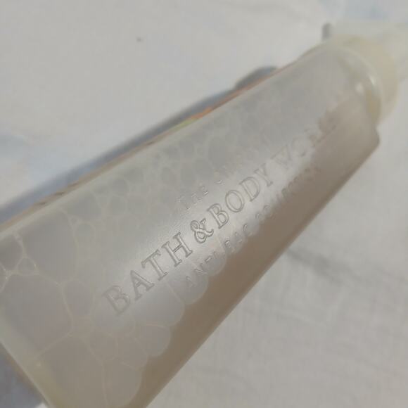 Bath & Body Works Nectarine Mint Anti-Bacterial Gentle Foaming Hand Soap NEW 8OZ - Picture 4 of 6